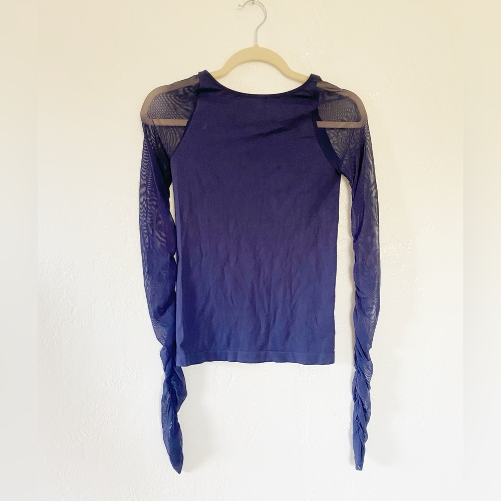 New Free People✨Scrunch Sleeve Seamless Top- Navy Blue - Picture 2 of 5